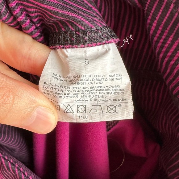 Old Navy Active Purple and Black Stripe Leggings, Size Large - Picture 12 of 13